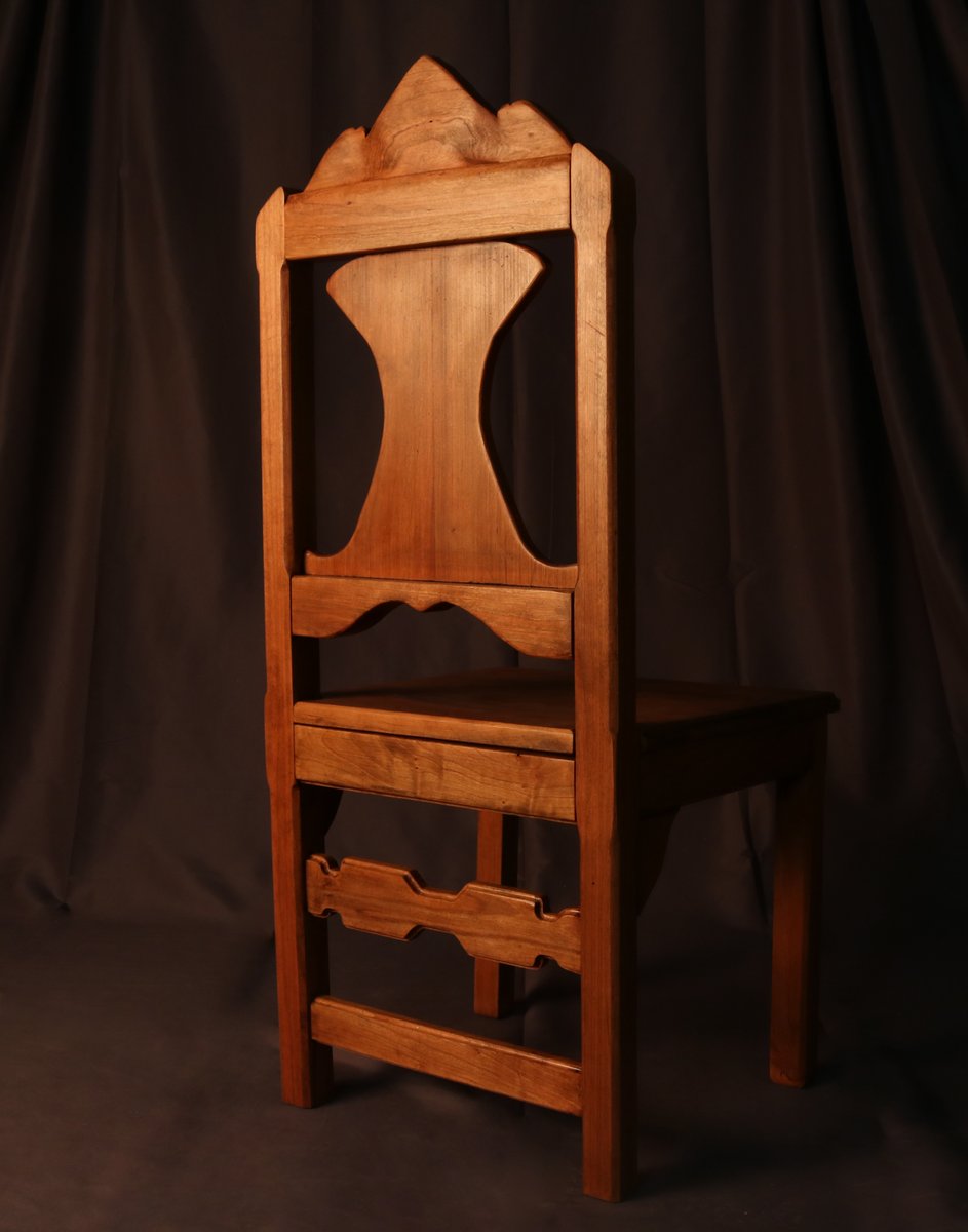 Sedes Umbrae - Back view showing splat and stretcher