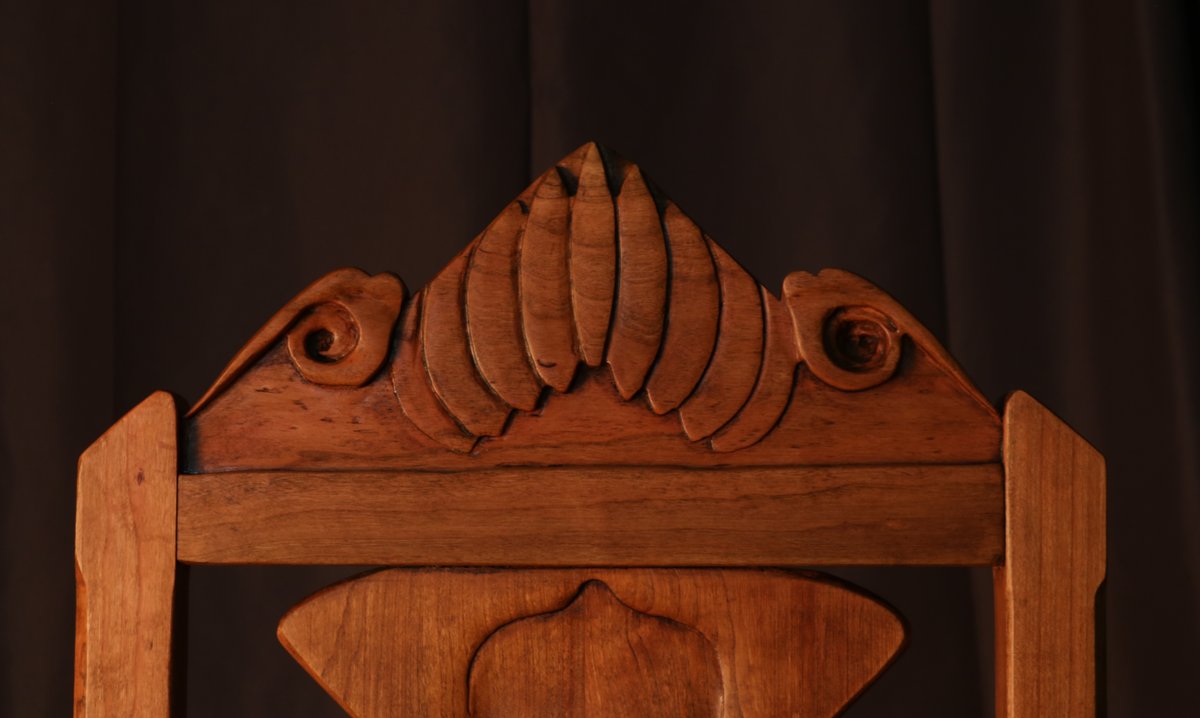 Sedes Umbrae - Hand-carved palmette crest rail detail